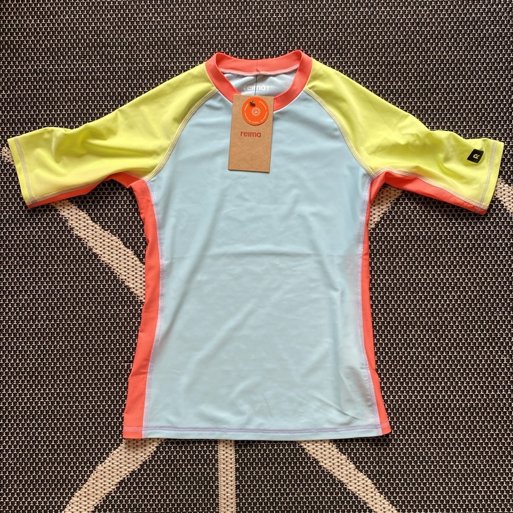 Reima NWT rash guard
